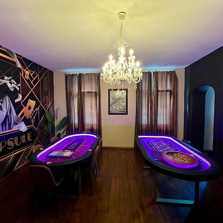 Capsule Casino - Jacuzzi - Billard - Netflix - Console & Jeux Appartement Bergen Buitenkant foto