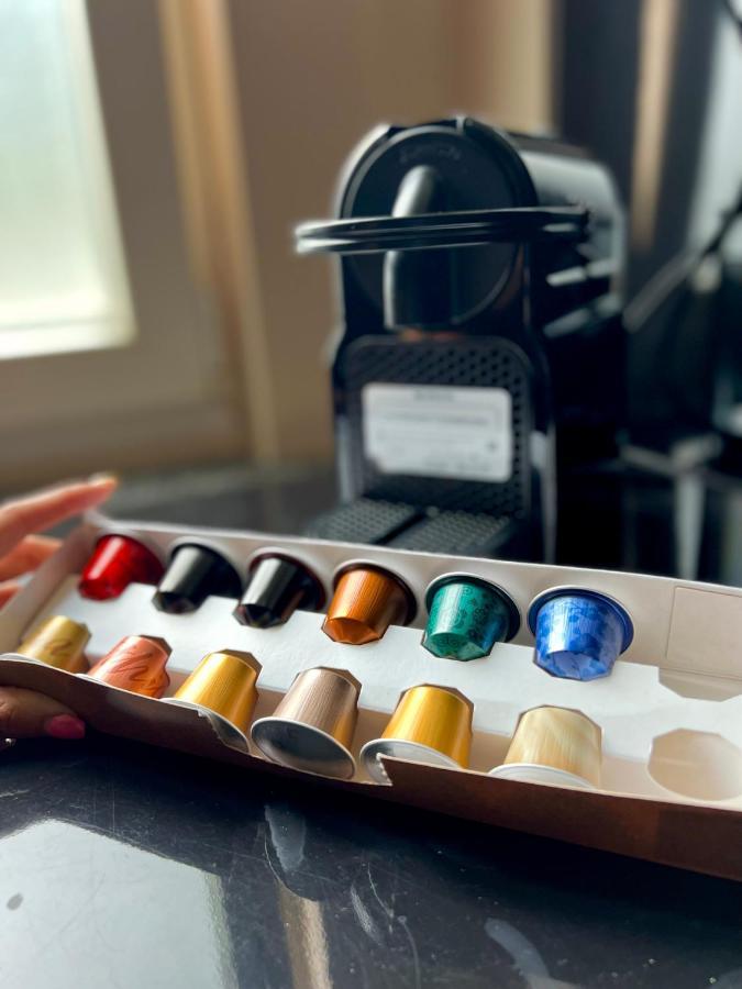 Capsule Casino - Jacuzzi - Billard - Netflix - Console & Jeux Appartement Bergen Buitenkant foto