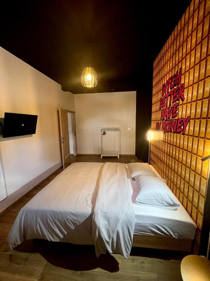 Capsule Casino - Jacuzzi - Billard - Netflix - Console & Jeux Appartement Bergen Buitenkant foto